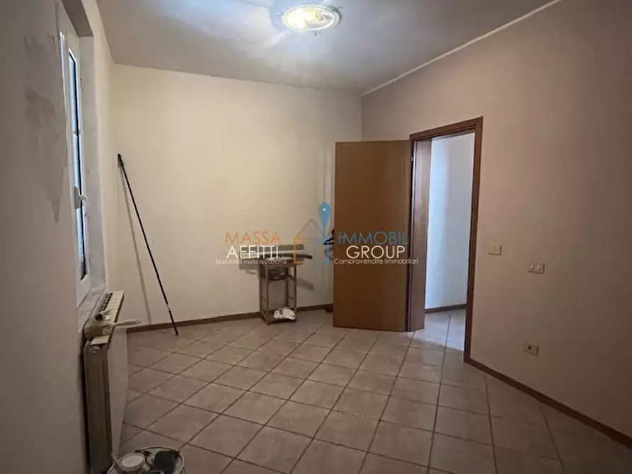 Immagine 19 di Porzione di casa in vendita  in Via Celia 1 a Massa