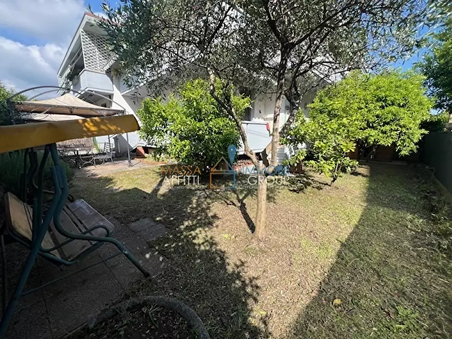 Immagine 4 di Trilocale in vendita  in Largo Quercioli 16 a Massa