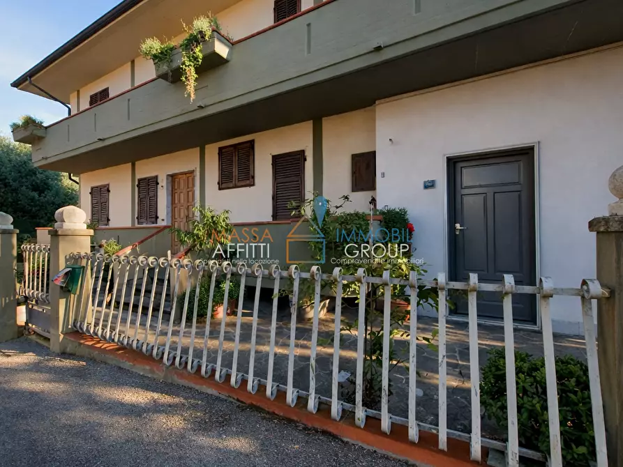 Immagine 5 di Casa indipendente in vendita  in Via Romolo Briglia 7 a Massa