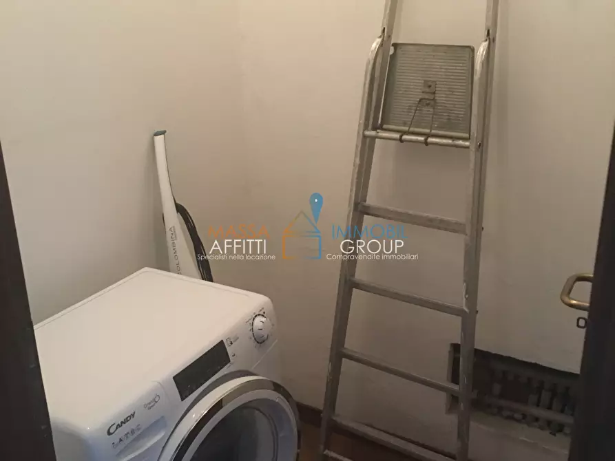 Immagine 19 di Pentalocale in vendita  in Via Eugenio chiesa 17 a Massa