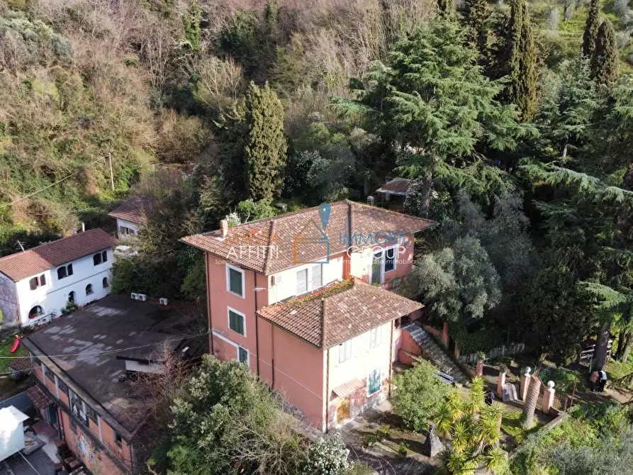 Immagine 24 di Villa in vendita  in Via Porta Quaranta 5 a Massa