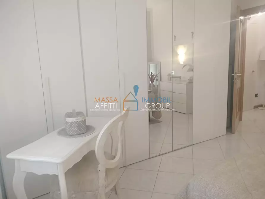 Immagine 17 di Quadrilocale in vendita  in Via Alfieri 19 a Massa