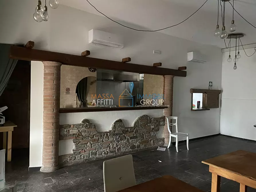 Immagine 11 di Locale commerciale in affitto  in Via Bagaglione 18 a Massa