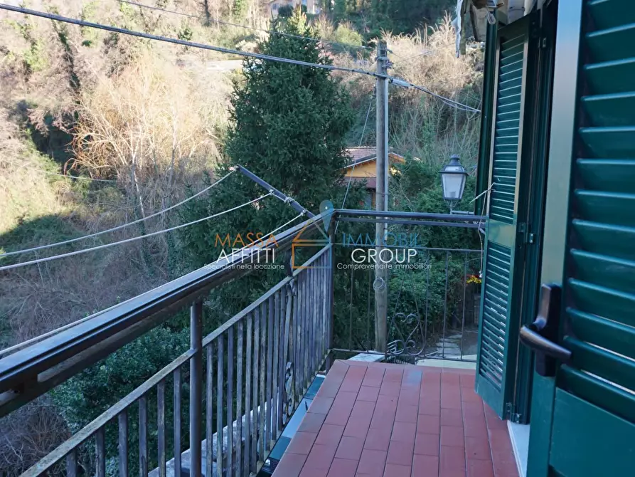 Immagine 14 di Quadrilocale in vendita  in Frazione Pariana a Massa