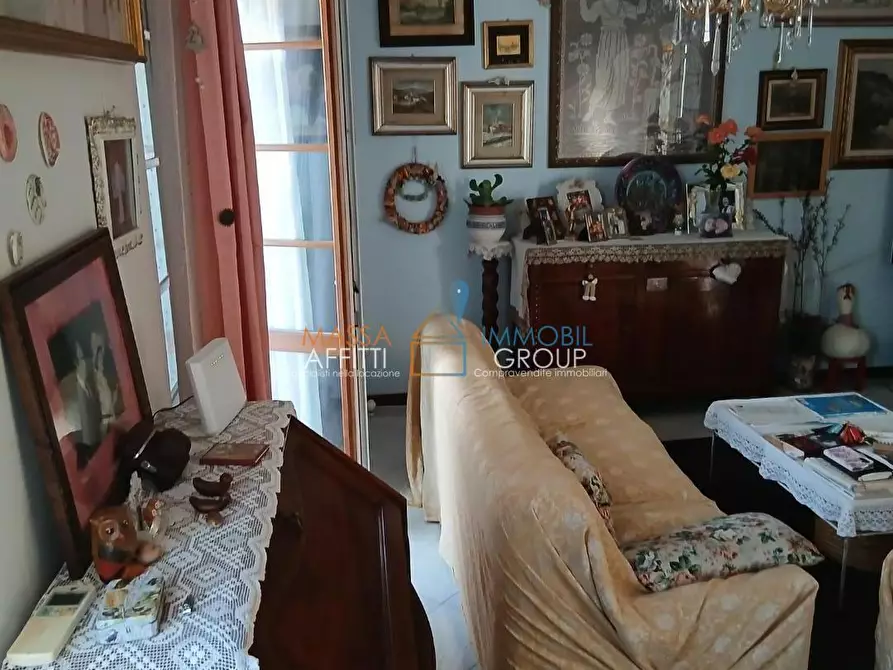 Immagine 15 di Villetta a schiera in vendita  in Via Venezia 42 a Massa