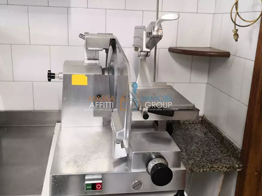 Immagine 11 di Bar / Ristorante in affitto  in Via Sottomonte 6 a Massa