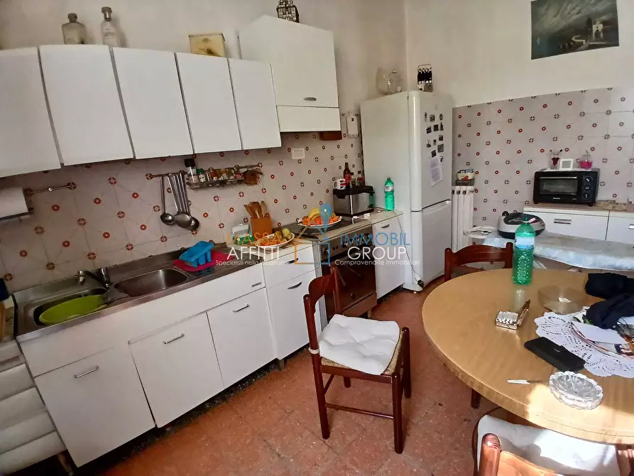 Immagine 3 di Porzione di casa in vendita  in Via Tinelli 55 a Massa