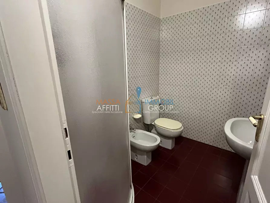 Immagine 8 di Pentalocale in affitto  in Via Godola 28/A a Massa