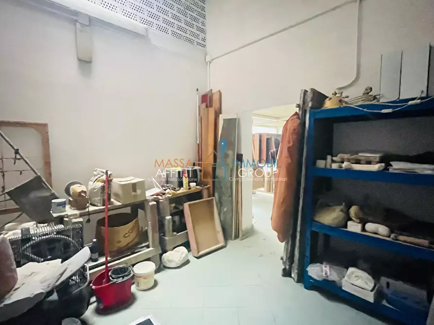 Immagine 8 di Magazzino in vendita  in Via del Bargello 32 a Massa