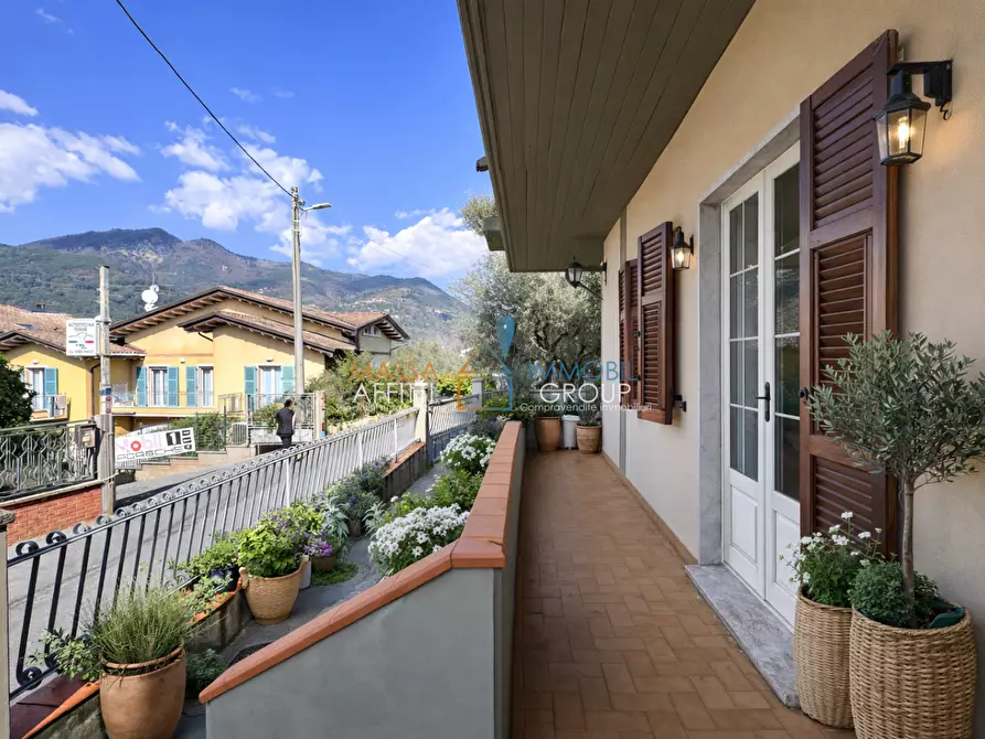 Immagine 2 di Casa indipendente in vendita  in Via Romolo Briglia 7 a Massa