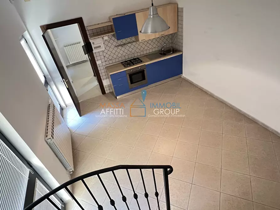 Immagine 14 di Trilocale in vendita  in Viale Giacomo Puccini 4 a Massa