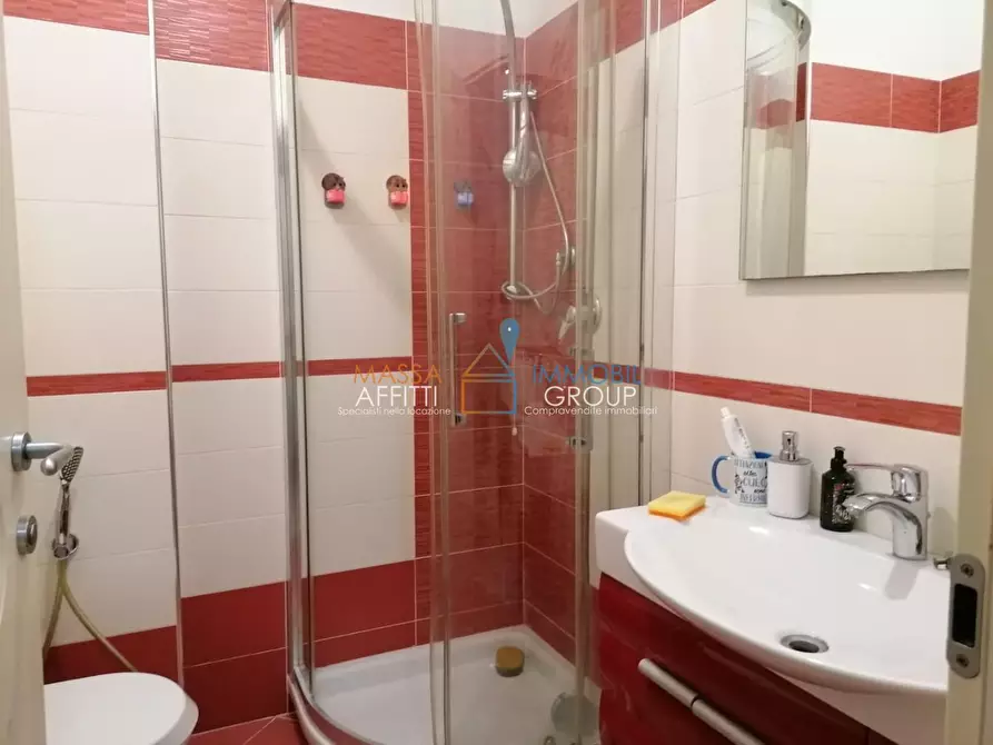 Immagine 11 di Pentalocale in vendita  in Via Casola 1 a Carrara