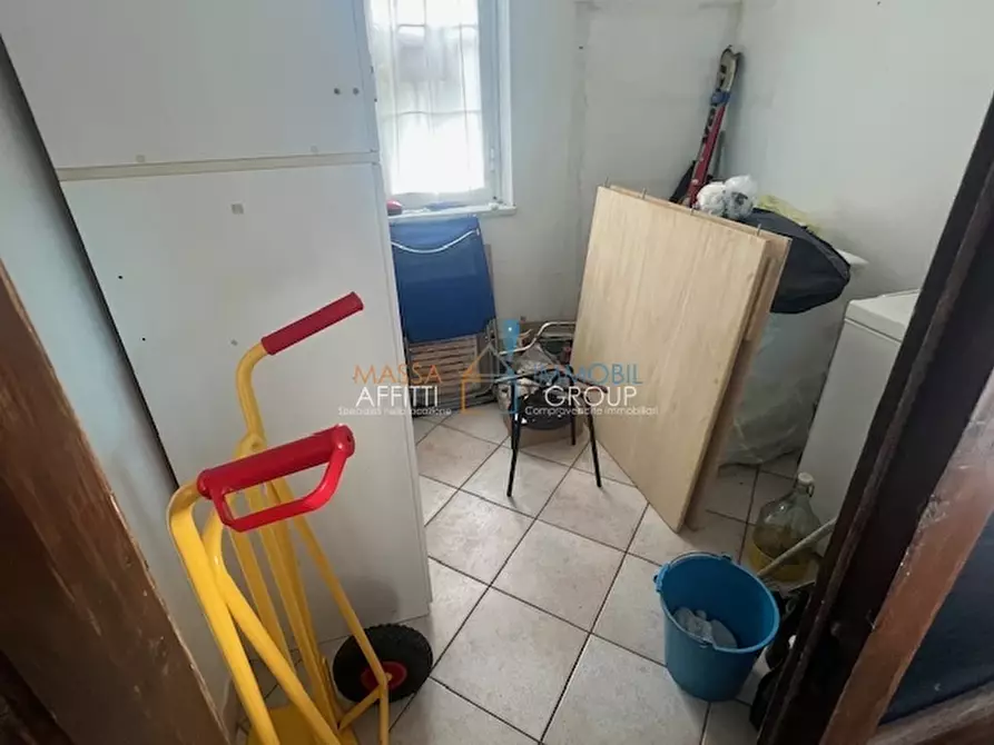 Immagine 7 di Porzione di casa in vendita  in Via Celia 1 a Massa