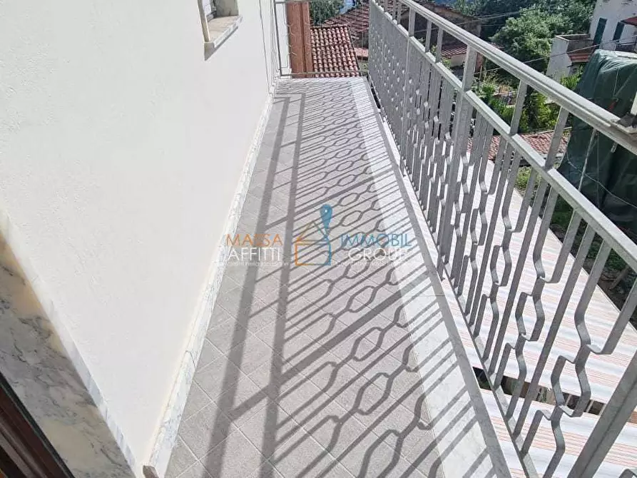 Immagine 10 di Pentalocale in affitto  in via bergiola 26 a Massa