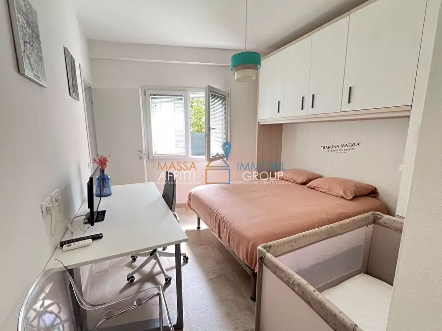 Immagine 31 di Quadrilocale in vendita  in Via Cateratte 81 a Montignoso