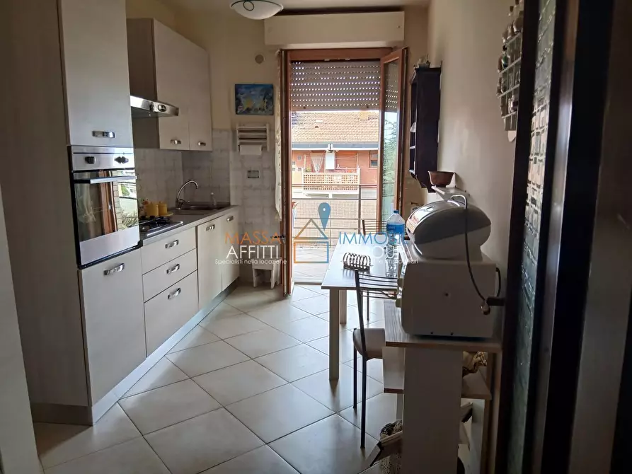 Immagine 16 di Quadrilocale in vendita  in Via Marina Vecchia 92 a Massa