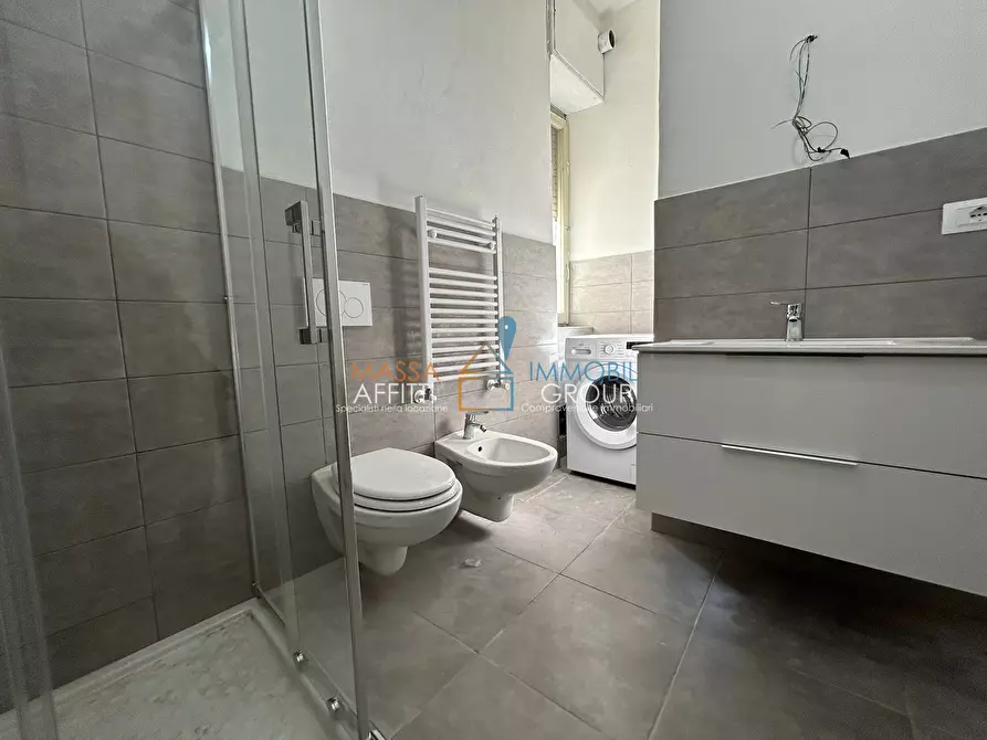 Immagine 16 di Trilocale in vendita  in Via dei Margini 1 a Massa