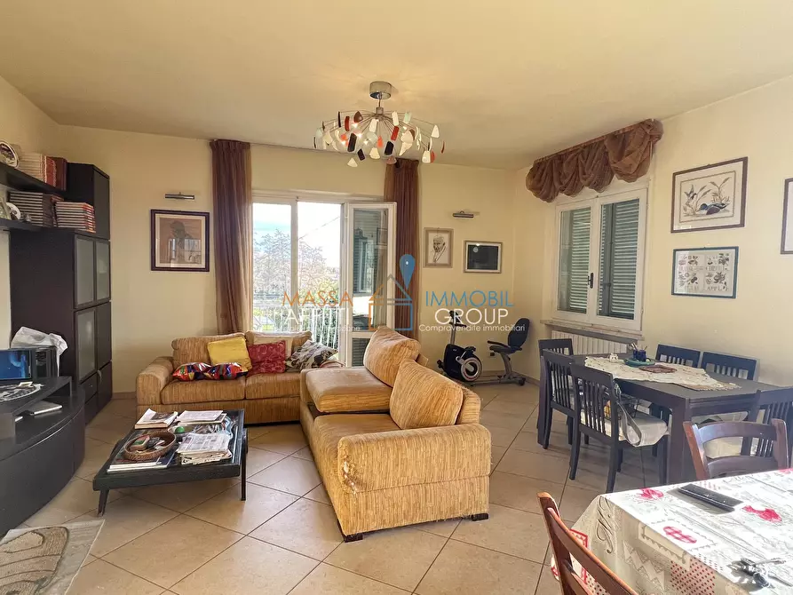 Immagine 8 di Porzione di casa in vendita  in Via Marina 84 a Montignoso