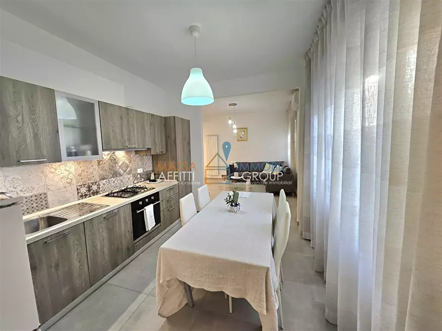 Immagine 3 di Quadrilocale in vendita  in Via Bassagrande 31 a Carrara