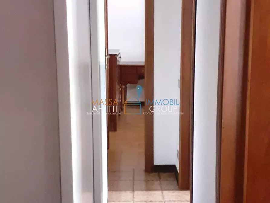 Immagine 10 di Appartamento in vendita  in Via Romana 50 a Massa