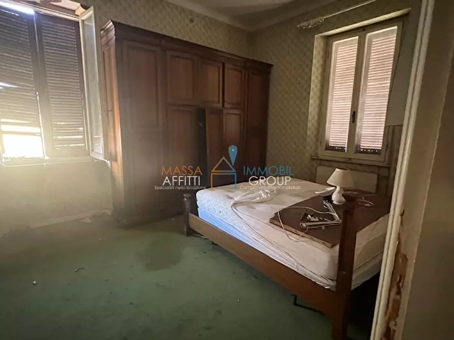 Immagine 32 di Villetta a schiera in vendita  in Via Pietro Pellegrini 17 a Massa