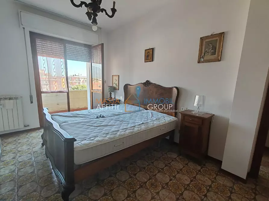 Immagine 14 di Quadrilocale in vendita  in Viale Galileo Galilei 80 a Carrara