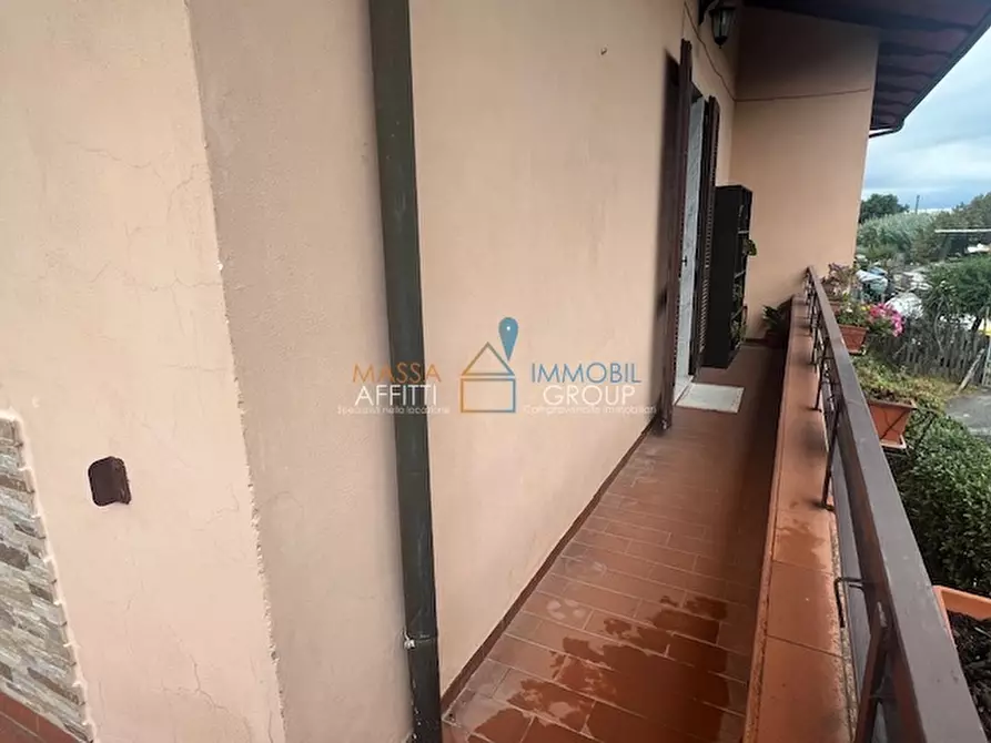Immagine 4 di Porzione di casa in vendita  in Via Celia 1 a Massa