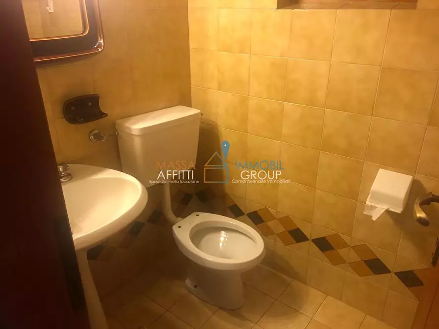 Immagine 11 di Villetta a schiera in vendita  in Via A. Gramsci 95 a Montignoso