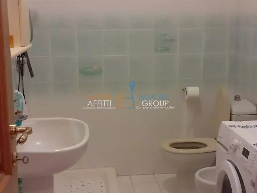 Immagine 10 di Pentalocale in vendita  in Via G. Carducci 185 a Massa