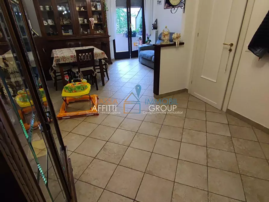 Immagine 2 di Trilocale in vendita  in Viale Giacomo Puccini 17 a Massa