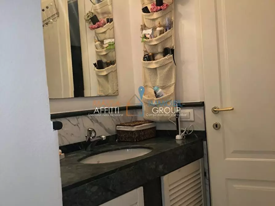 Immagine 19 di Porzione di casa in vendita  in Via dei Campi 21 a Carrara