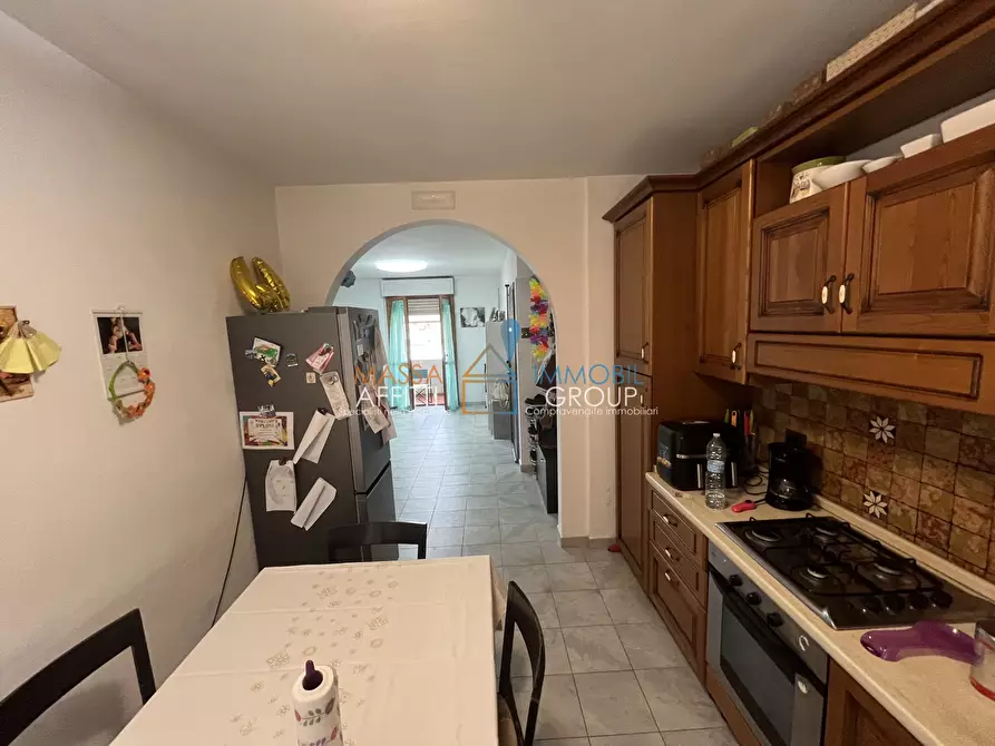 Immagine 5 di Pentalocale in vendita  in Via Manara Valgimigli 9 a Massa