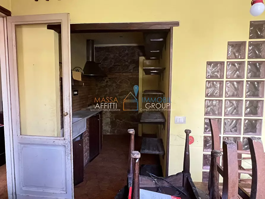 Immagine 3 di Pentalocale in vendita  in Via Benedetto Croce 11 a Massa