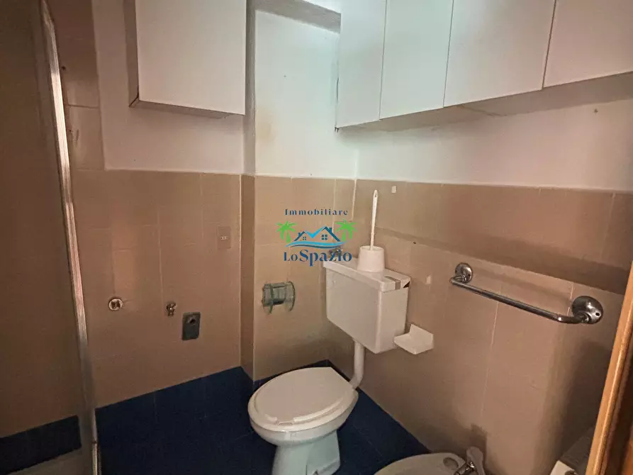 Immagine 20 di Trilocale in vendita  in Via Vincenzo Pelle 8 a Alassio