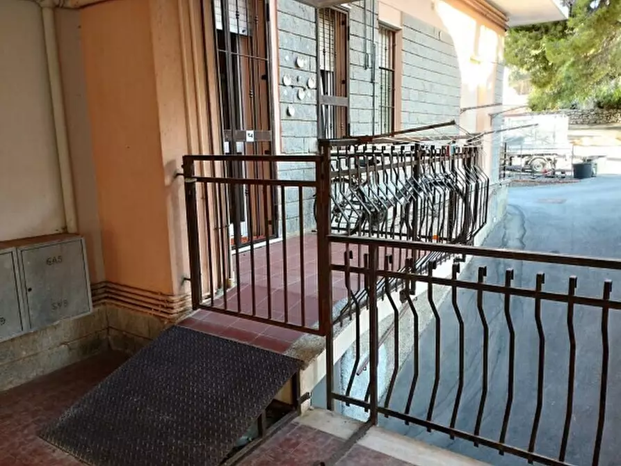 Immagine 9 di Bilocale in vendita  in Via Sant'Ambrogio 18 a Andora