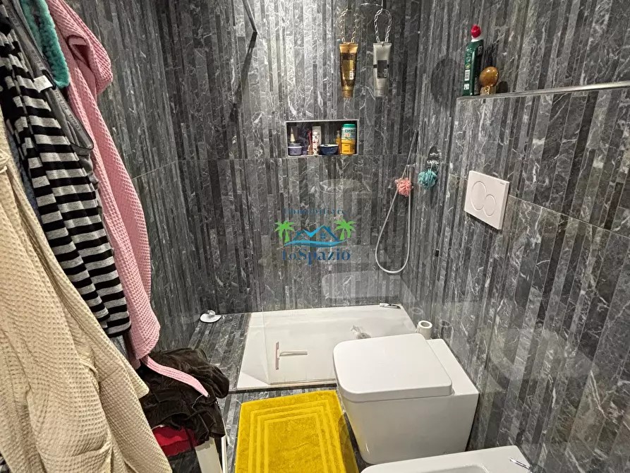 Immagine 19 di Trilocale in vendita  in strada della colla 50 a Andora