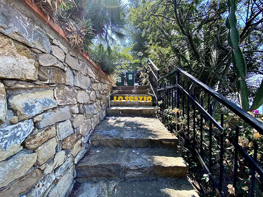 Immagine 49 di Quadrilocale in vendita  in Via Soprana 21 a Andora