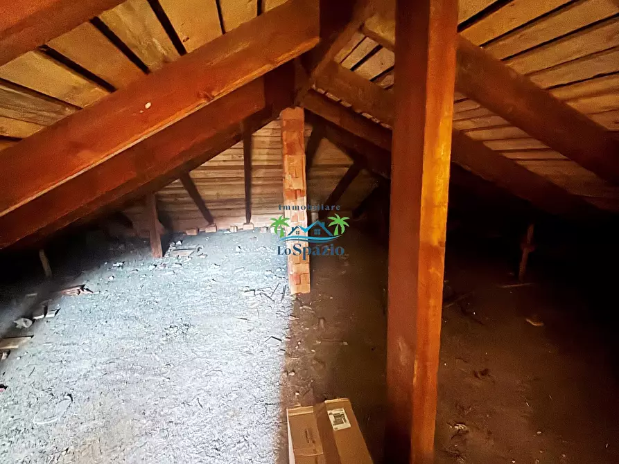 Immagine 2 di Palazzo in vendita  in Via Cavour 27 a Andora