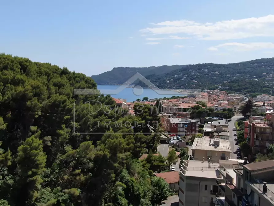 Immagine 6 di Villa in vendita  in Via Laiolo 50 a Spotorno