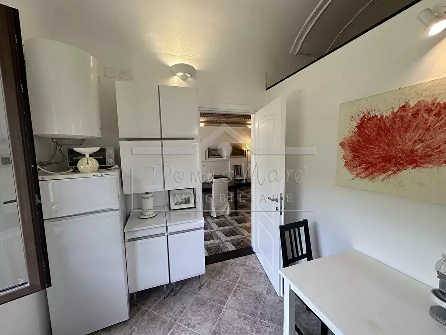 Immagine 20 di Pentalocale in vendita  in Via San Bartolomeo del Bosco 109 a Savona