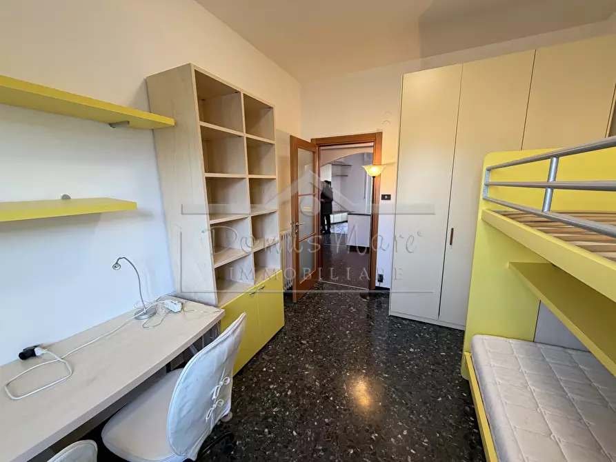 Immagine 18 di Quadrilocale in affitto  a Savona