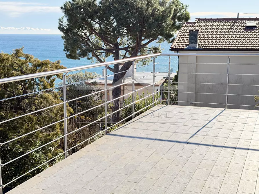 Immagine 56 di Villa in vendita  in Via Bricco del Poggio 32 a Savona