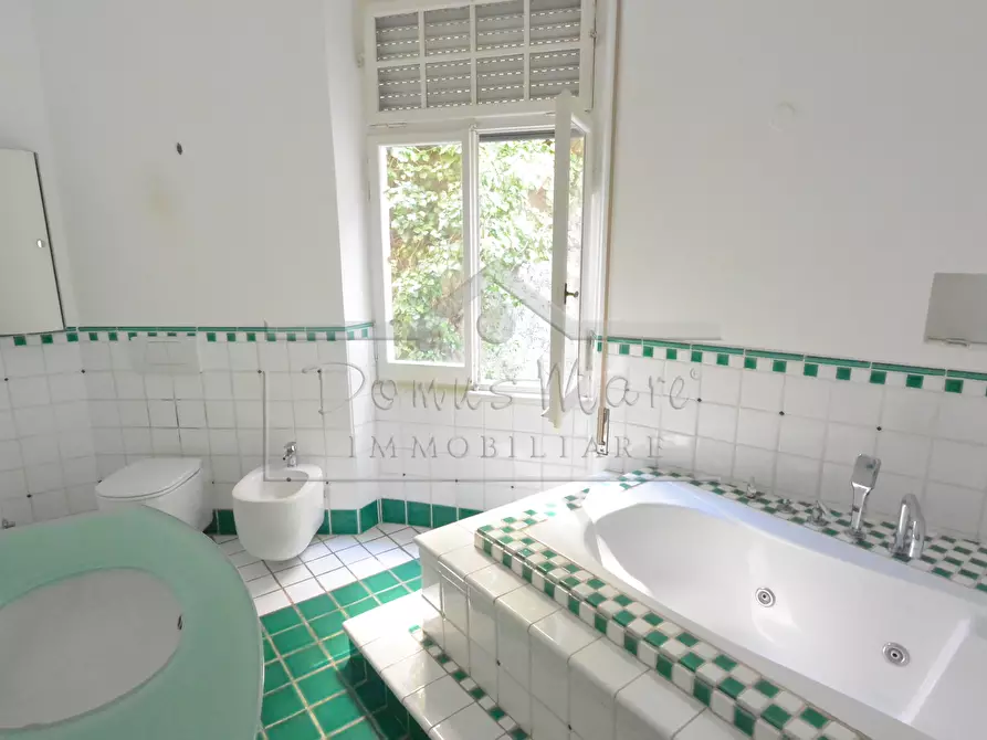 Immagine 28 di Pentalocale in vendita  in Via Montegrappa 4 a Savona