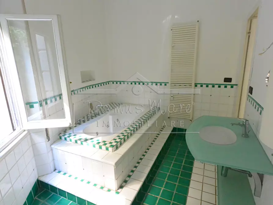 Immagine 27 di Pentalocale in vendita  in Via Montegrappa 4 a Savona