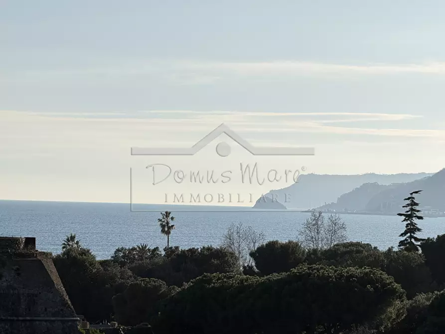 Immagine 28 di Quadrilocale in affitto  a Savona