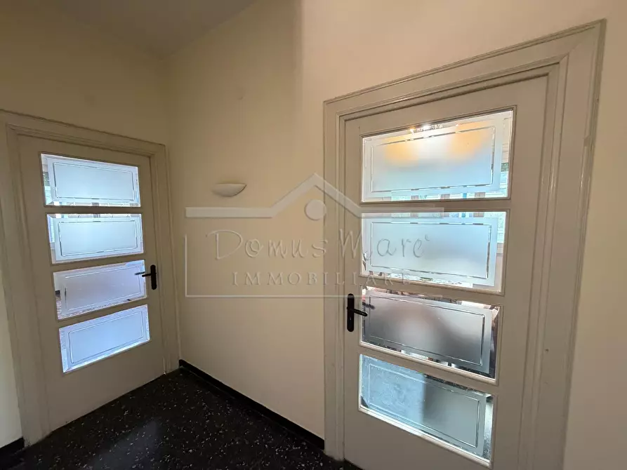 Immagine 41 di Pentalocale in vendita  in Via Orefici 3 a Savona