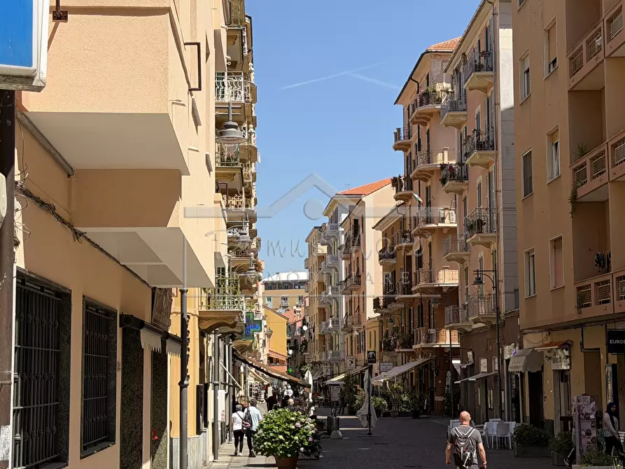 Immagine 26 di Quadrilocale in vendita  in Via Caduti per la Libertà 46 a Vado Ligure