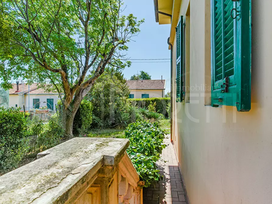 Immagine 33 di Villa in vendita  in Via Parrana San Martino a Collesalvetti