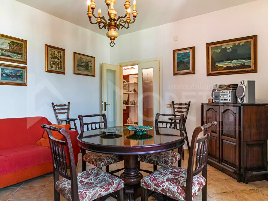 Immagine 8 di Quadrilocale in vendita  in Via San Jacopo In Acquaviva a Livorno