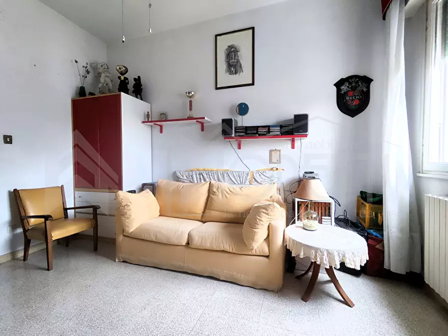 Immagine 17 di Pentalocale in vendita  in Viale Mameli a Livorno